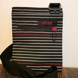 Dakine Jive crossbody adjustable purse